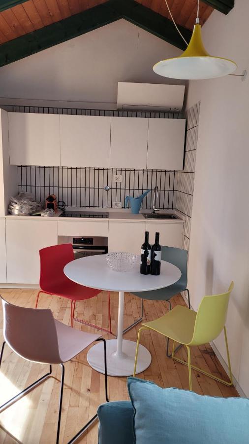 Italian Design Small Attic โบโลญญา ภายนอก รูปภาพ