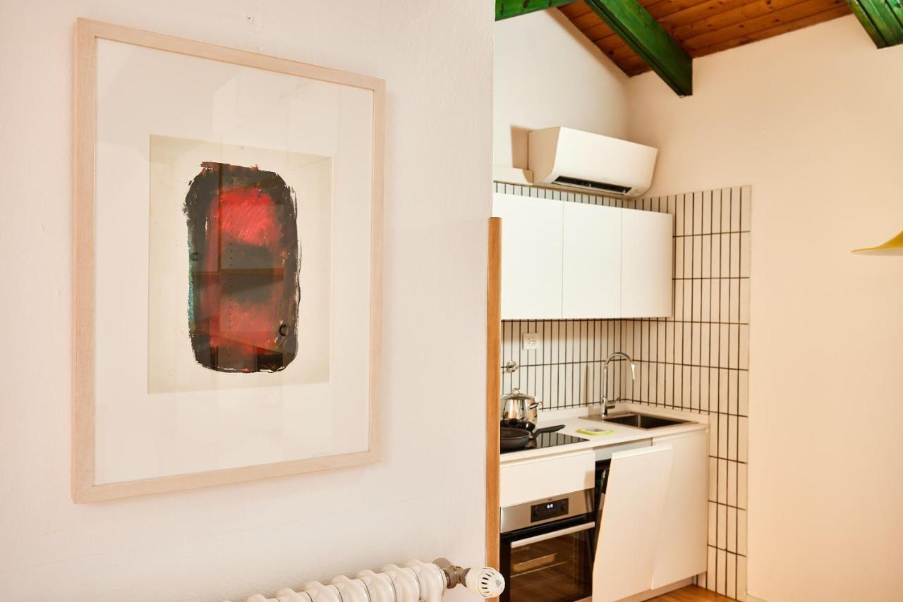 Italian Design Small Attic โบโลญญา ภายนอก รูปภาพ